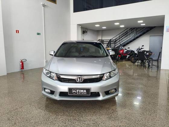 HONDA CIVIC 2.0 LXR 16V FLEX 4P AUTOMÁTICO HONDA CIVIC 2.0 LXR 16V FLEX 4P AUTOMÁTICO